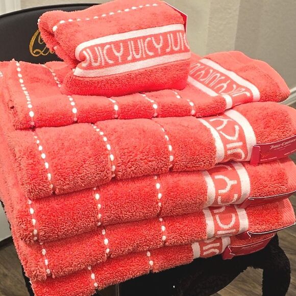 Juicy Couture Home Juicy Logo Textured Bath & Towel Set - Picture 7 of 10